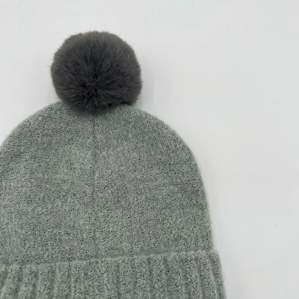 Top Paw Gray Soft L/XL Dog Pom Pom Balls Beanie Pet Cap Hat Tassels Winter  NWOT